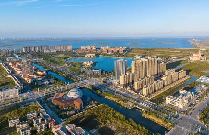 盈锋紧固南通智造生产基地航拍实景，不锈钢钻尾钉全流程生产厂区