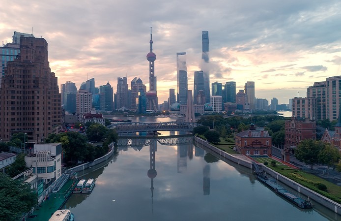 上海城市地标航拍，盈锋紧固华东营销服务中心城市配图